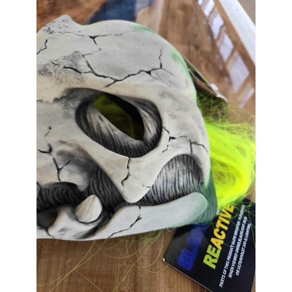 Zagone Studios Bone Snapper Mask Bill Ystrom Blacklight‎ Horror NWT Halloween
